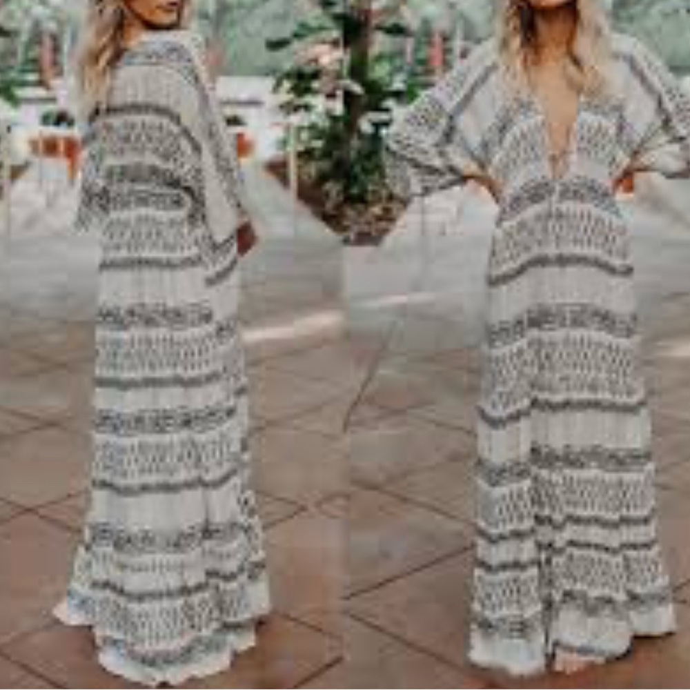 VICI Hieroglyphic Deep V Plunge‎ Kimono Maxi Dress Blue White Size L